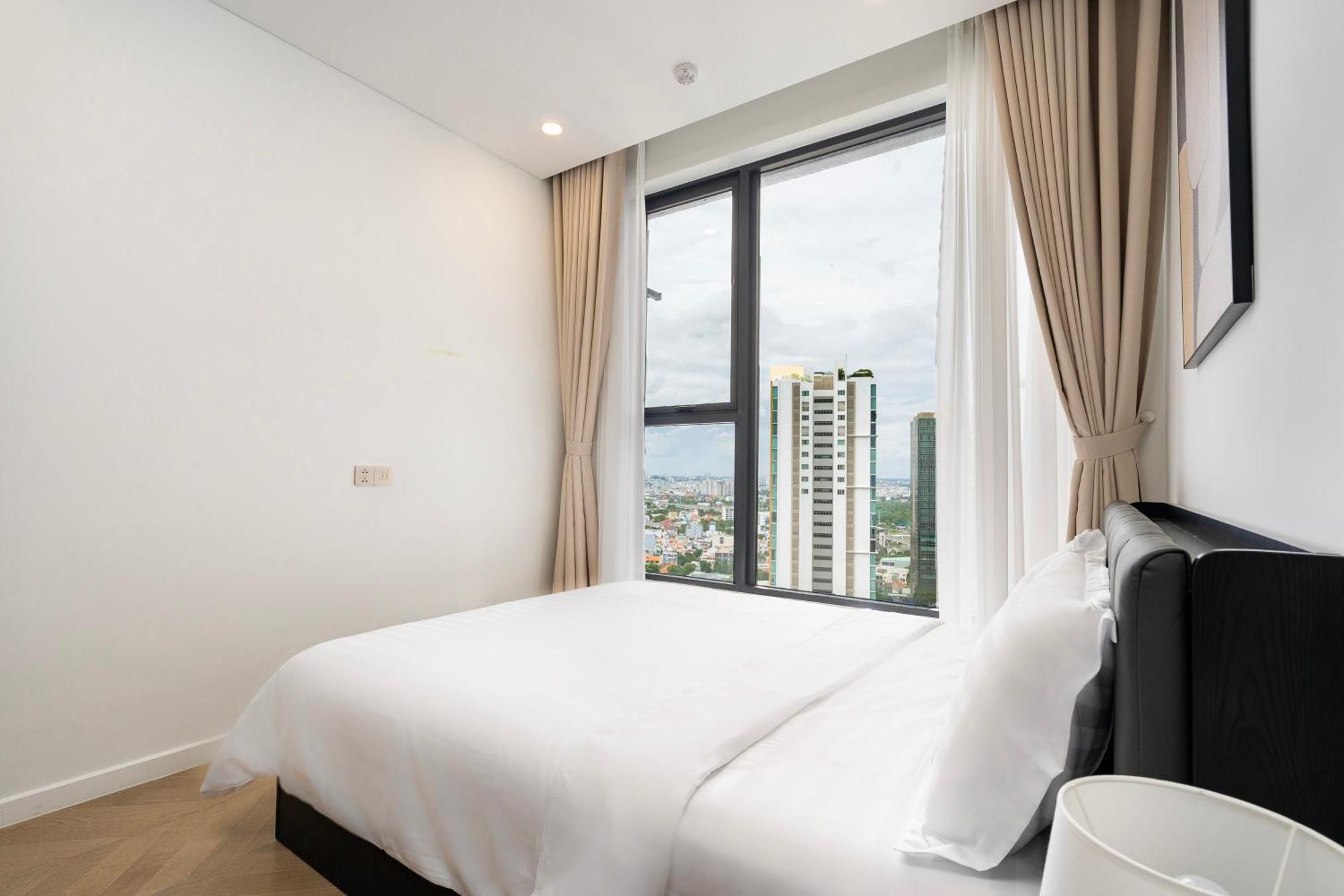 Lumiere Riverside Condotel By Meli