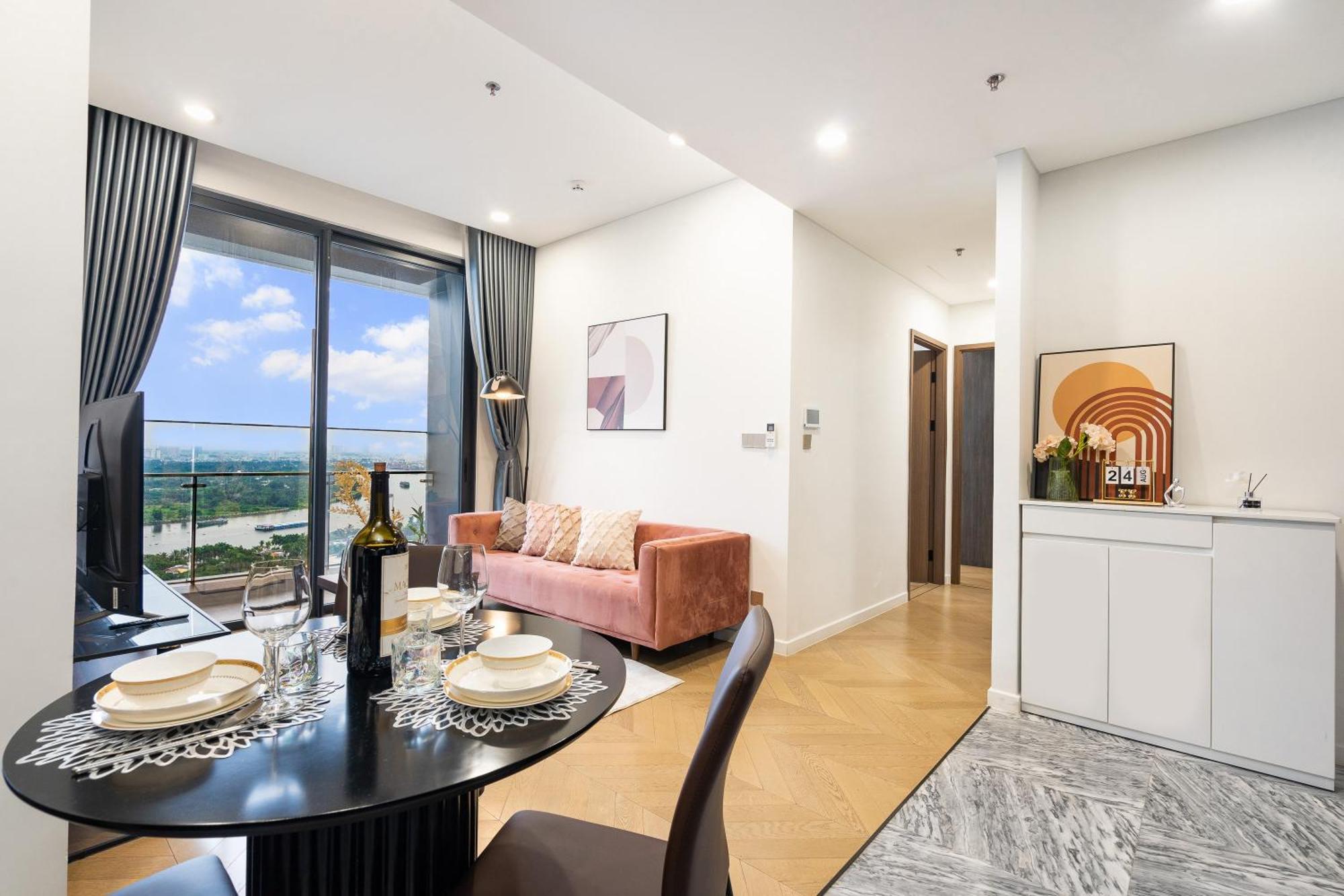Lumiere Riverside Condotel By Meli